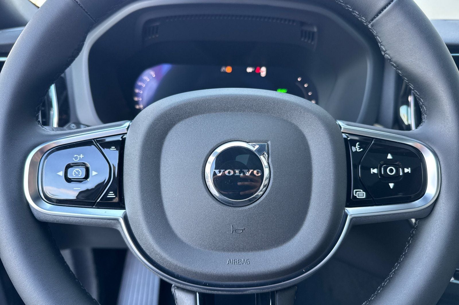 2026 Volvo XC60 Plug-In Hybrid T8 Plus