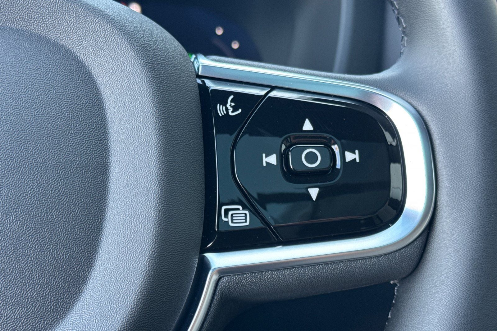 2026 Volvo XC60 Plug-In Hybrid T8 Plus