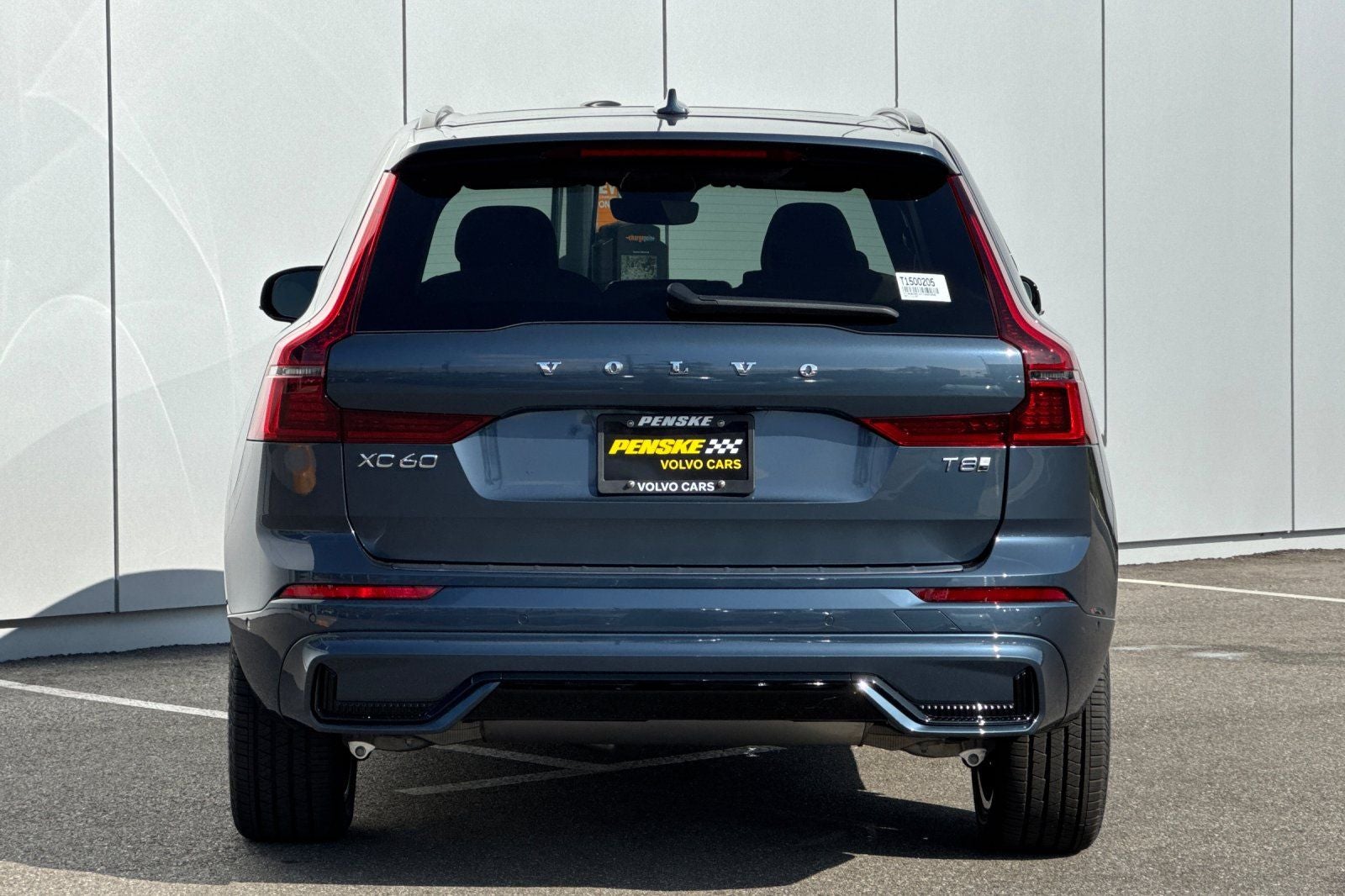 2026 Volvo XC60 Plug-In Hybrid T8 Plus