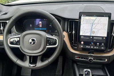 2026 Volvo XC60 Plug-In Hybrid T8 Plus