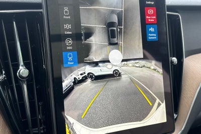 2026 Volvo XC60 Plug-In Hybrid T8 Plus