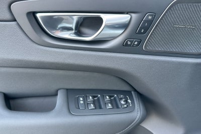 2026 Volvo XC60 Plug-In Hybrid T8 Plus