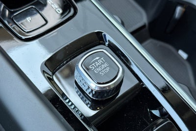 2026 Volvo XC60 Plug-In Hybrid T8 Plus