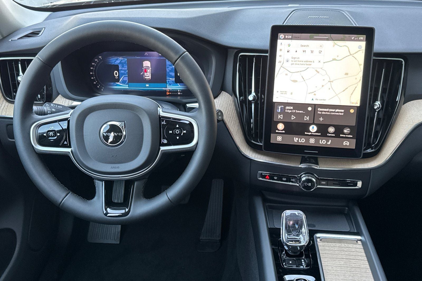 2026 Volvo XC60 Plug-In Hybrid T8 Plus
