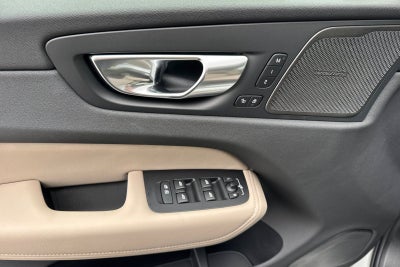 2026 Volvo XC60 Plug-In Hybrid T8 Plus