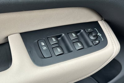 2026 Volvo XC60 Plug-In Hybrid T8 Plus