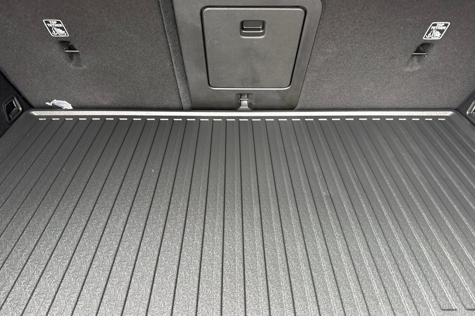 2026 Volvo XC60 Plug-In Hybrid T8 Plus