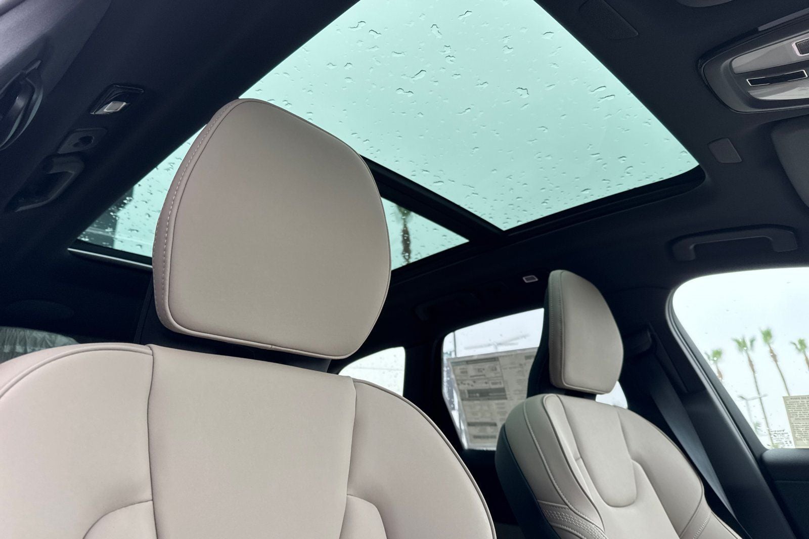 2026 Volvo XC60 Plug-In Hybrid T8 Plus