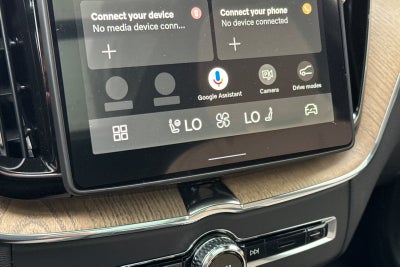 2026 Volvo XC60 Plug-In Hybrid T8 Plus