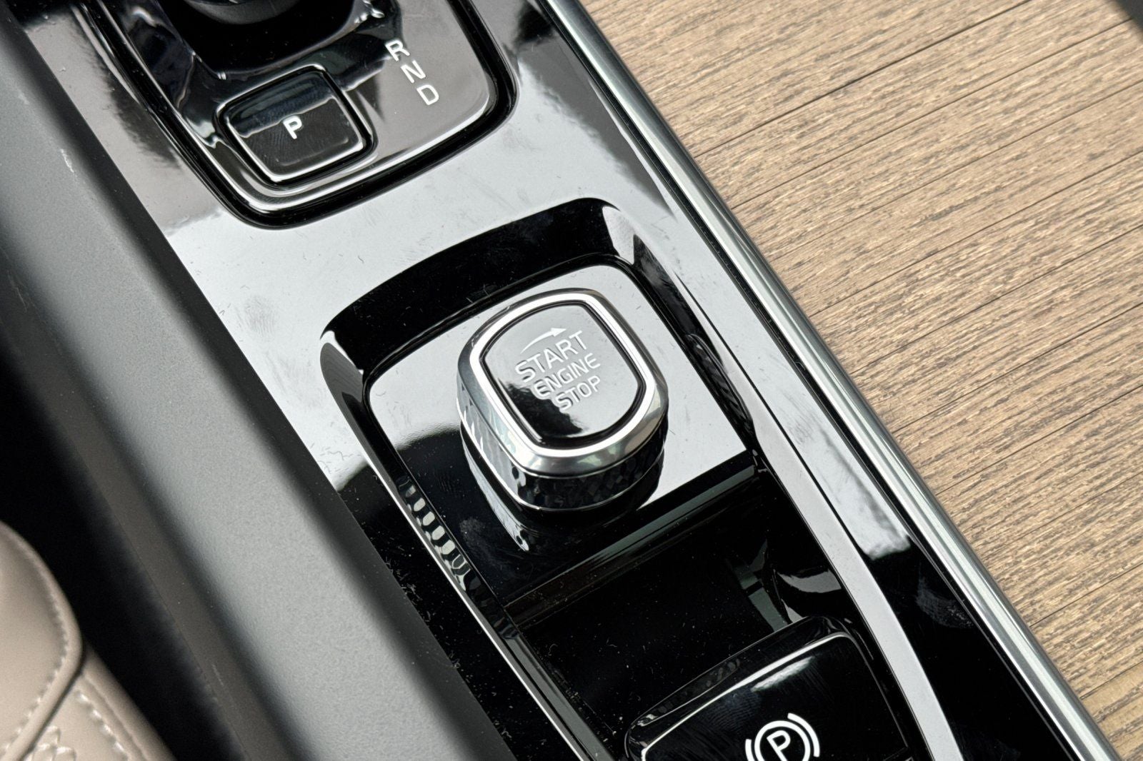 2026 Volvo XC60 Plug-In Hybrid T8 Plus