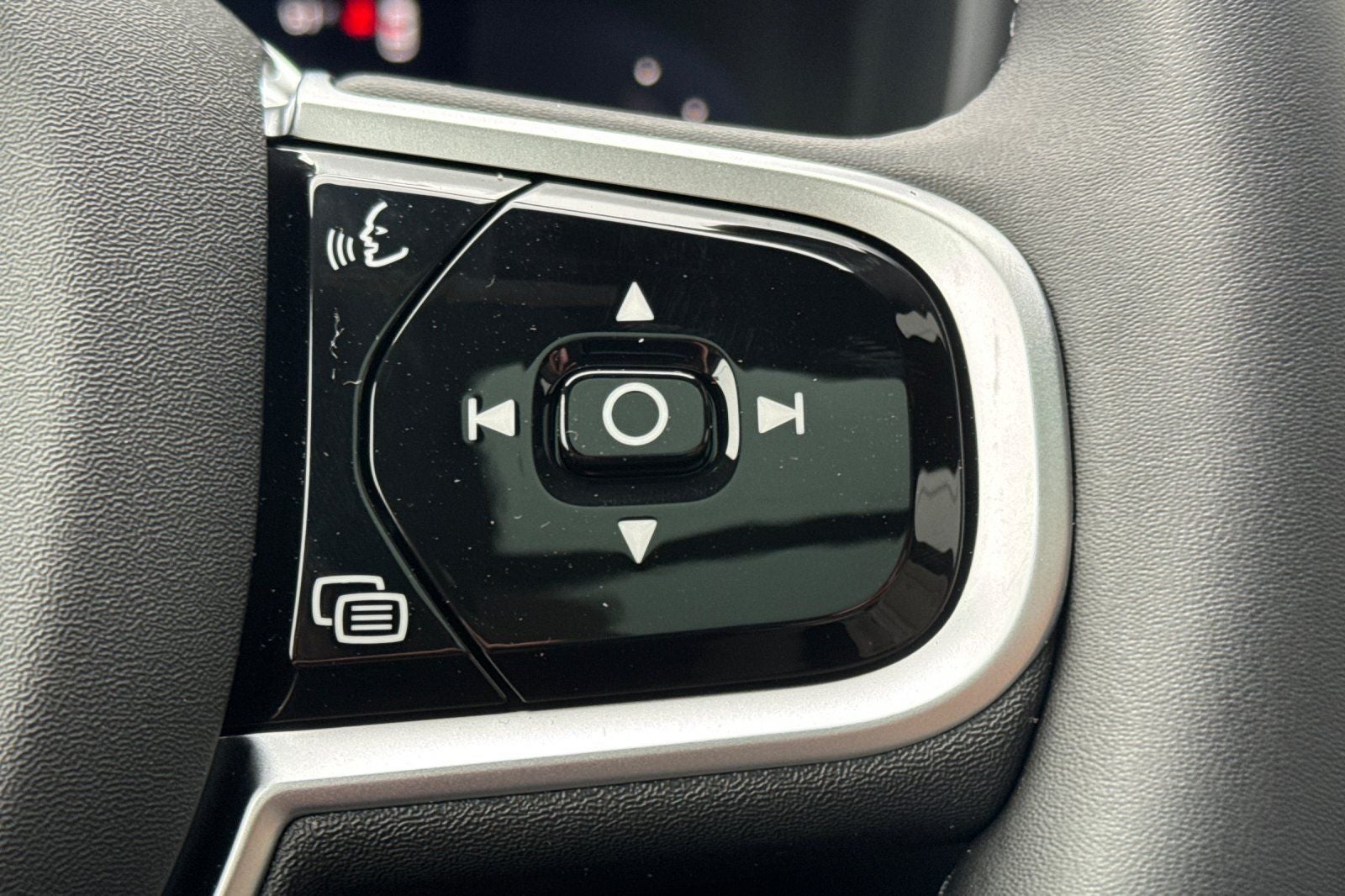 2026 Volvo XC60 Plug-In Hybrid T8 Plus