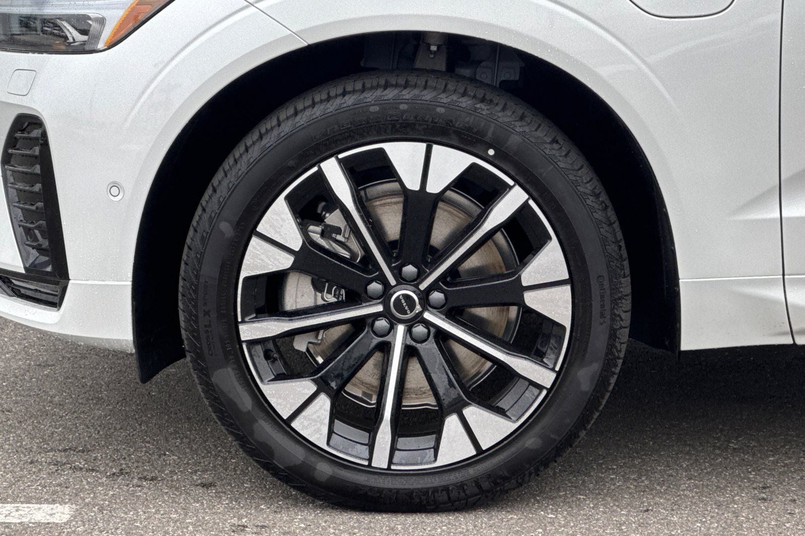 2026 Volvo XC60 Plug-In Hybrid T8 Plus