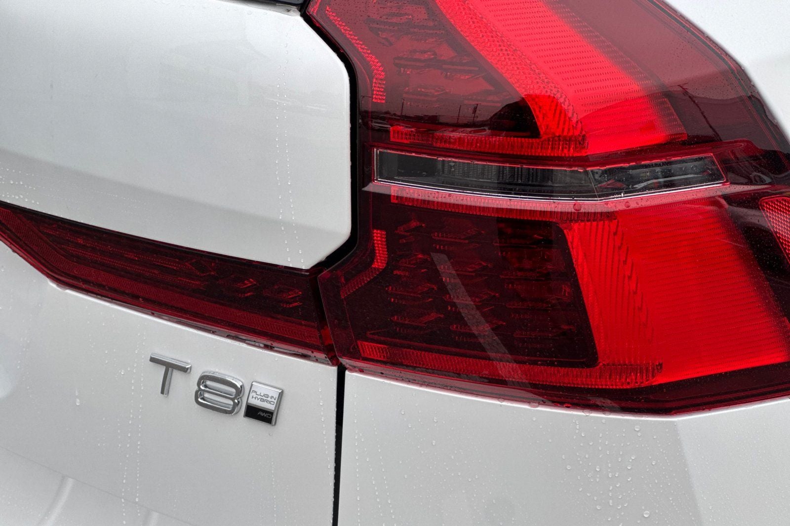 2026 Volvo XC60 Plug-In Hybrid T8 Plus