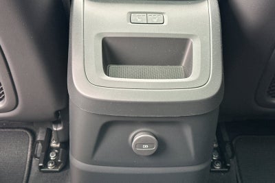 2025 Volvo XC60 Plug-In Hybrid T8 Plus