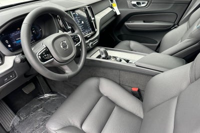 2025 Volvo XC60 Plug-In Hybrid T8 Plus