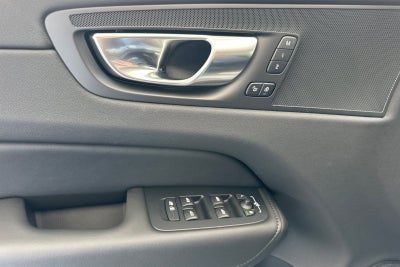 2025 Volvo XC60 Plug-In Hybrid T8 Plus