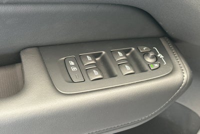 2025 Volvo XC60 Plug-In Hybrid T8 Plus