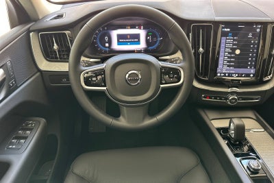 2025 Volvo XC60 Plug-In Hybrid T8 Plus
