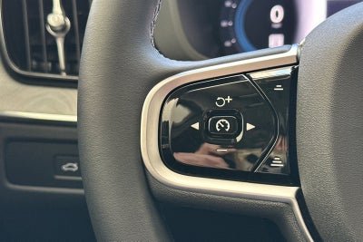 2025 Volvo XC60 Plug-In Hybrid T8 Plus