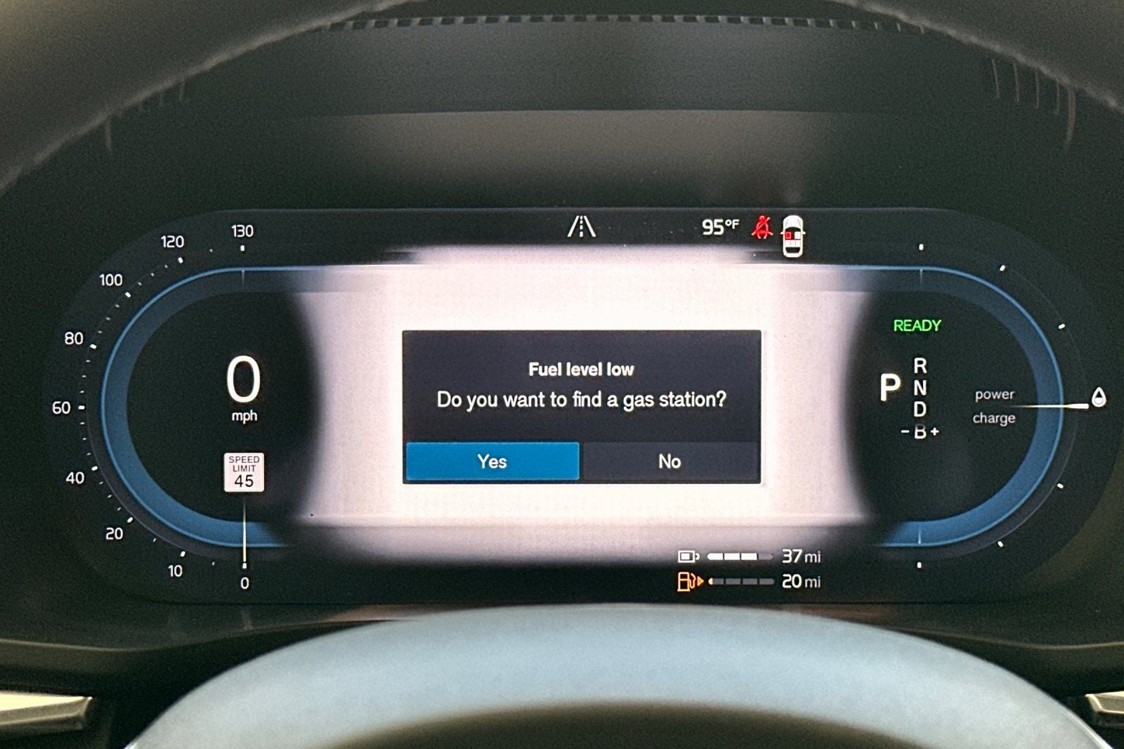 2025 Volvo XC60 Plug-In Hybrid T8 Plus