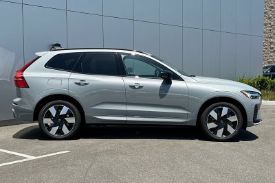 2025 Volvo XC60 Plug-In Hybrid T8 Plus