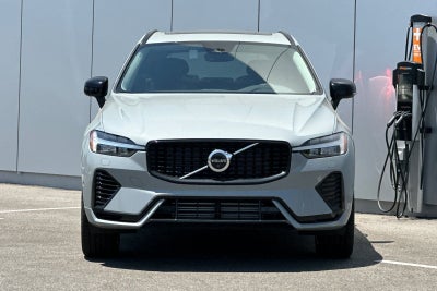 2025 Volvo XC60 Plug-In Hybrid T8 Plus