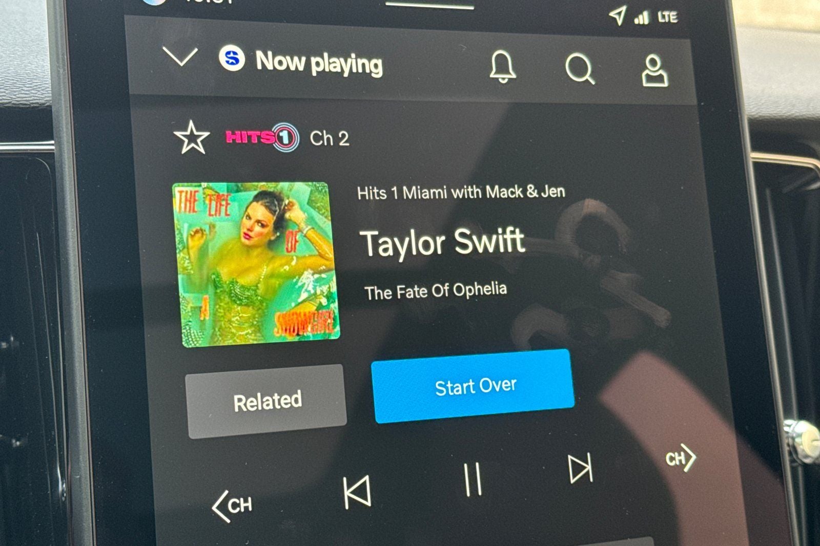 2026 Volvo XC60 Plug-In Hybrid T8 Plus