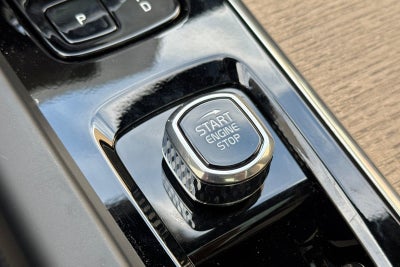 2026 Volvo XC60 Plug-In Hybrid T8 Plus