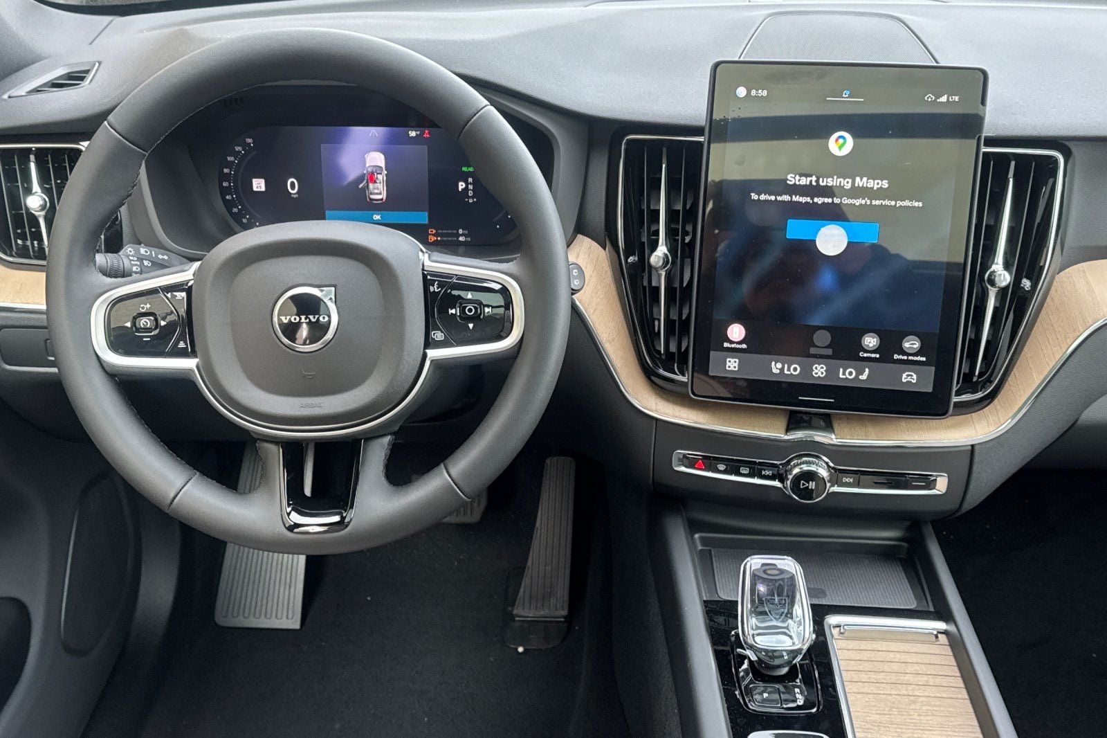 2026 Volvo XC60 Plug-In Hybrid T8 Plus