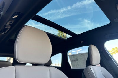 2026 Volvo XC60 Plug-In Hybrid T8 Plus