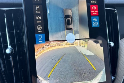 2026 Volvo XC60 Plug-In Hybrid T8 Plus