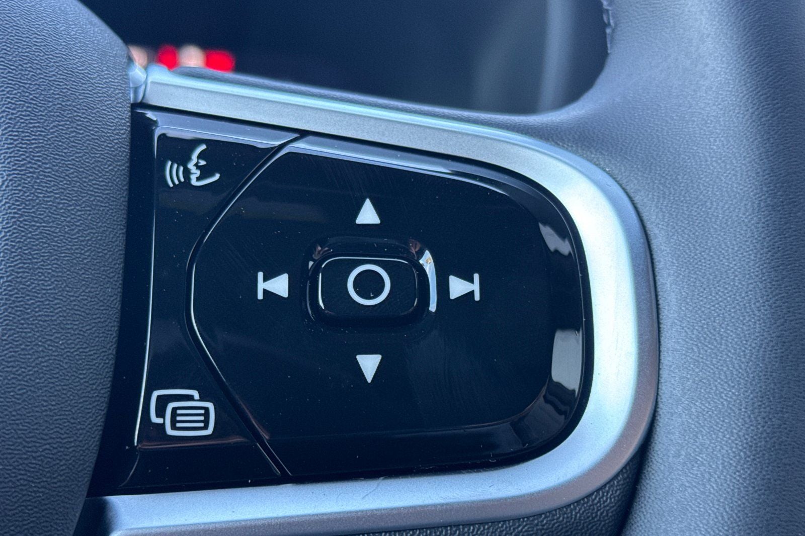 2026 Volvo XC60 Plug-In Hybrid T8 Plus