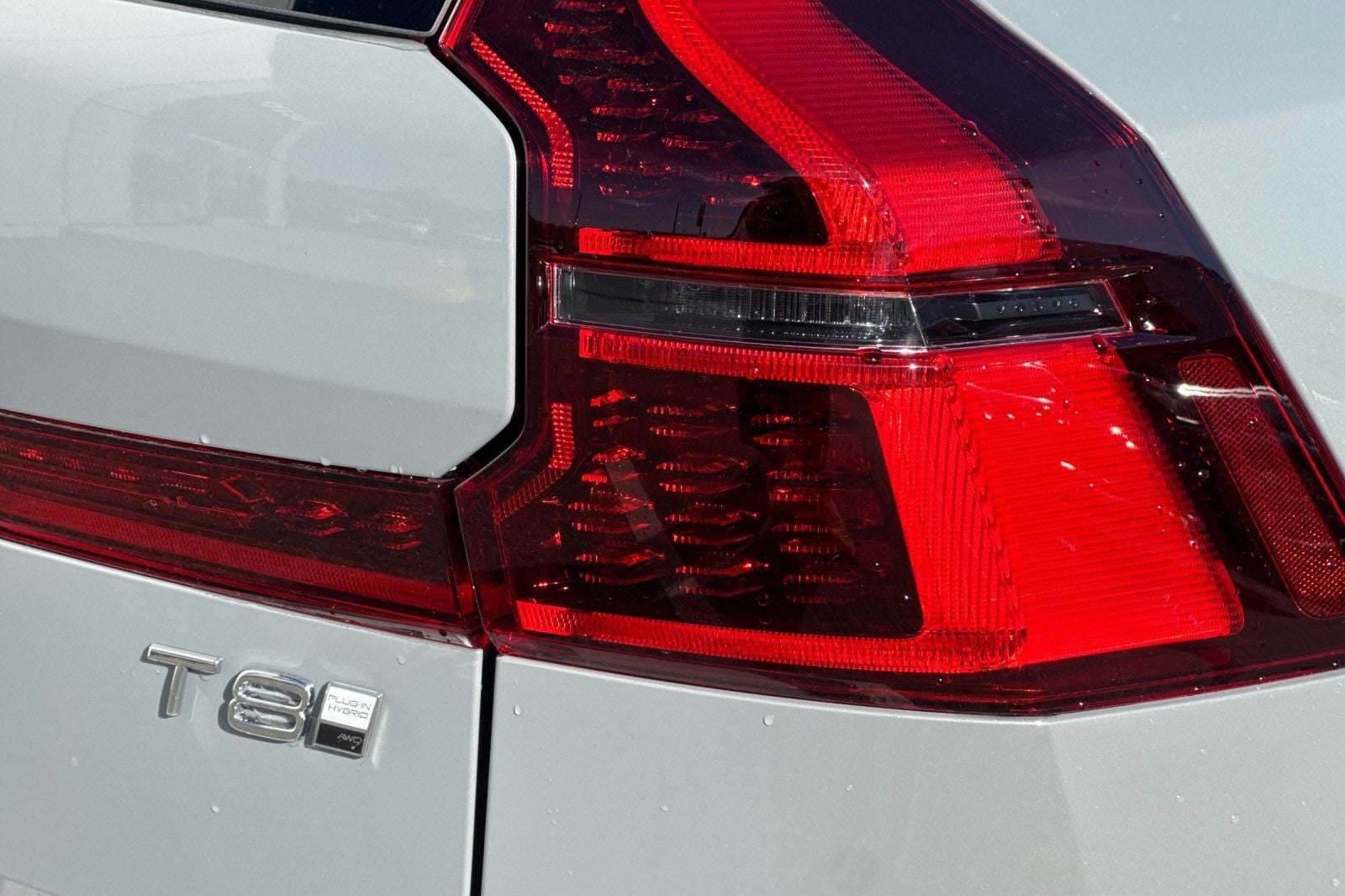 2026 Volvo XC60 Plug-In Hybrid T8 Plus