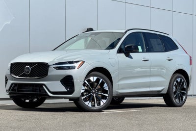2026 Volvo XC60 Plug-In Hybrid T8 Plus
