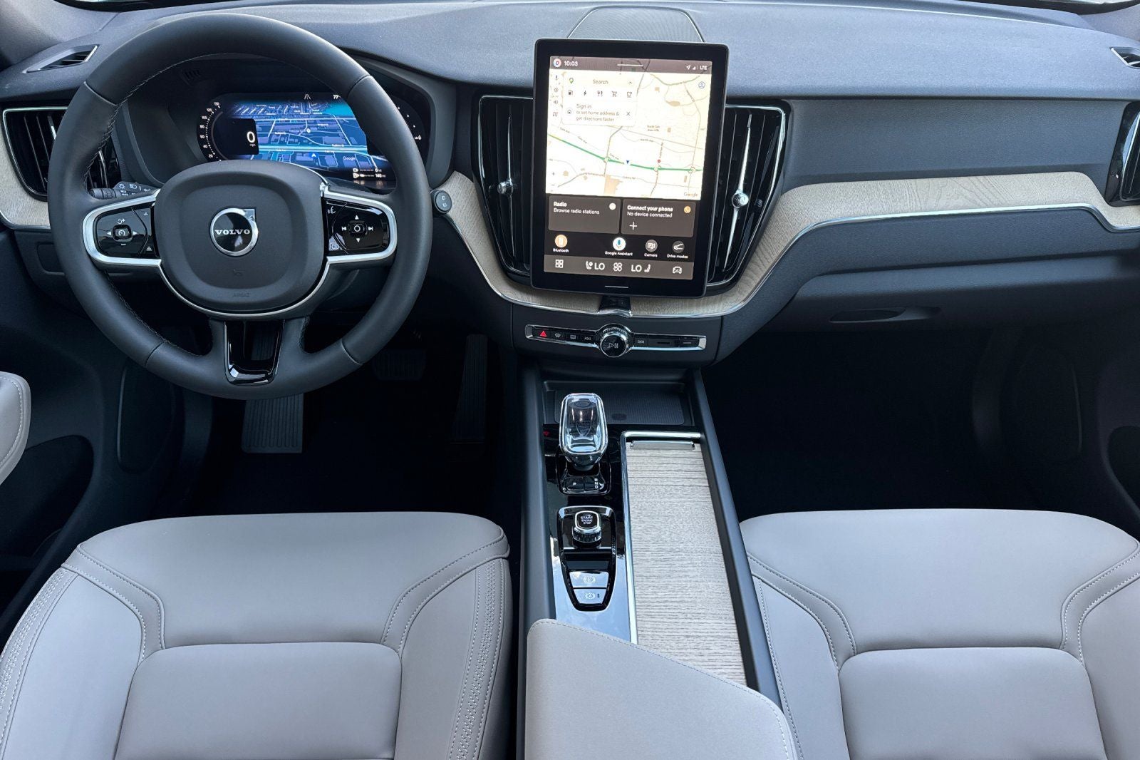 2026 Volvo XC60 Plug-In Hybrid T8 Plus