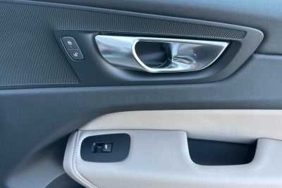 2026 Volvo XC60 Plug-In Hybrid T8 Plus