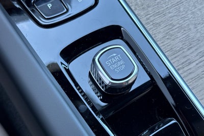 2026 Volvo XC60 Plug-In Hybrid T8 Plus