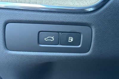 2026 Volvo XC60 Plug-In Hybrid T8 Plus
