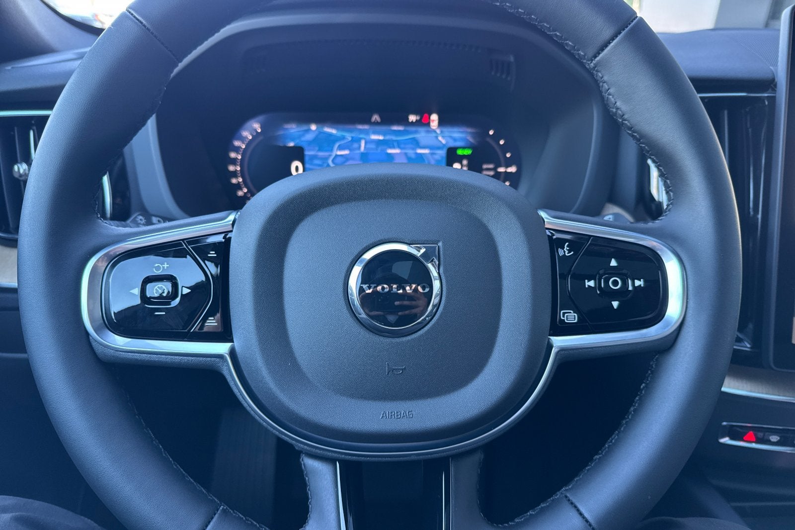 2026 Volvo XC60 Plug-In Hybrid T8 Plus