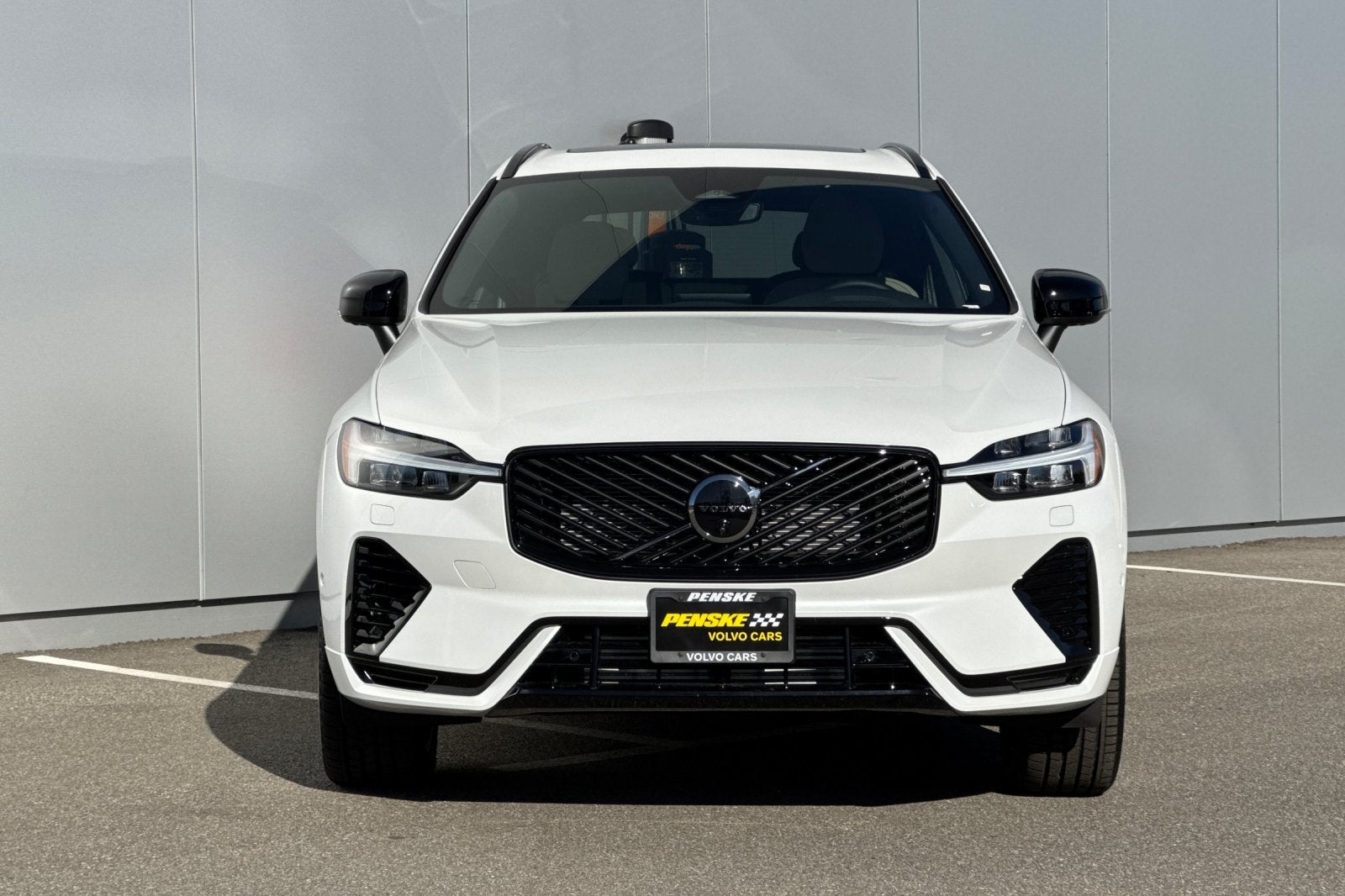 2026 Volvo XC60 Plug-In Hybrid T8 Plus