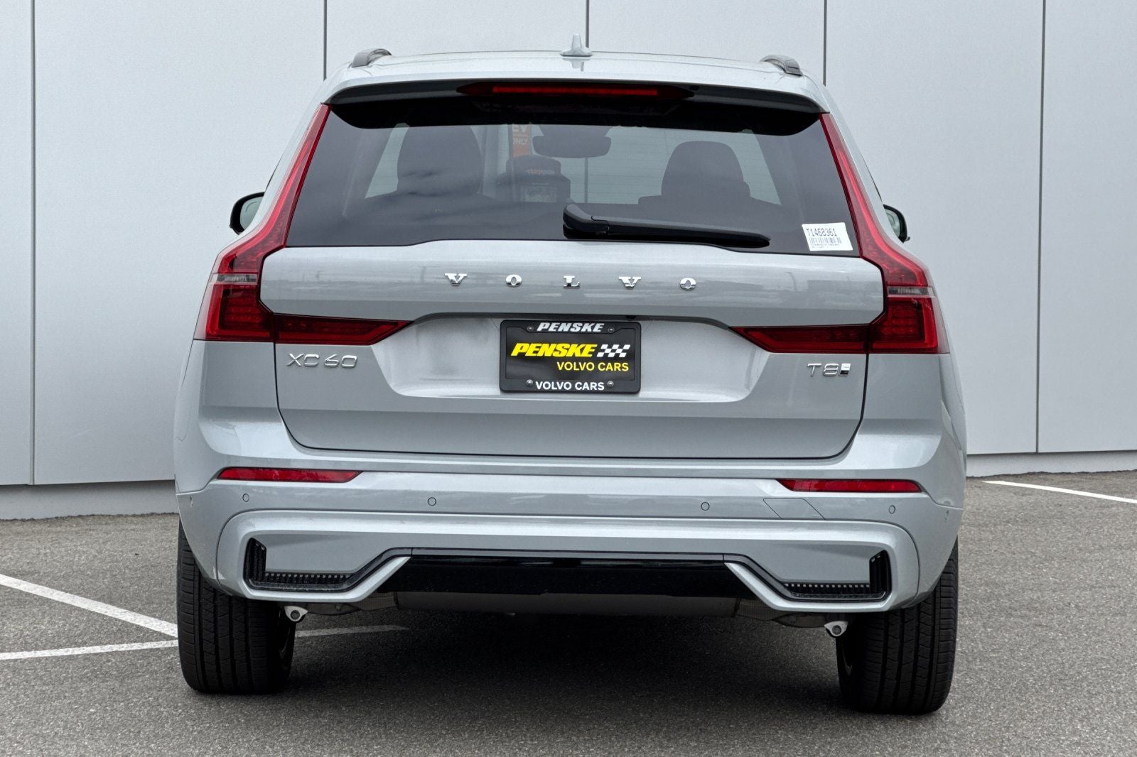 2026 Volvo XC60 Plug-In Hybrid T8 Plus