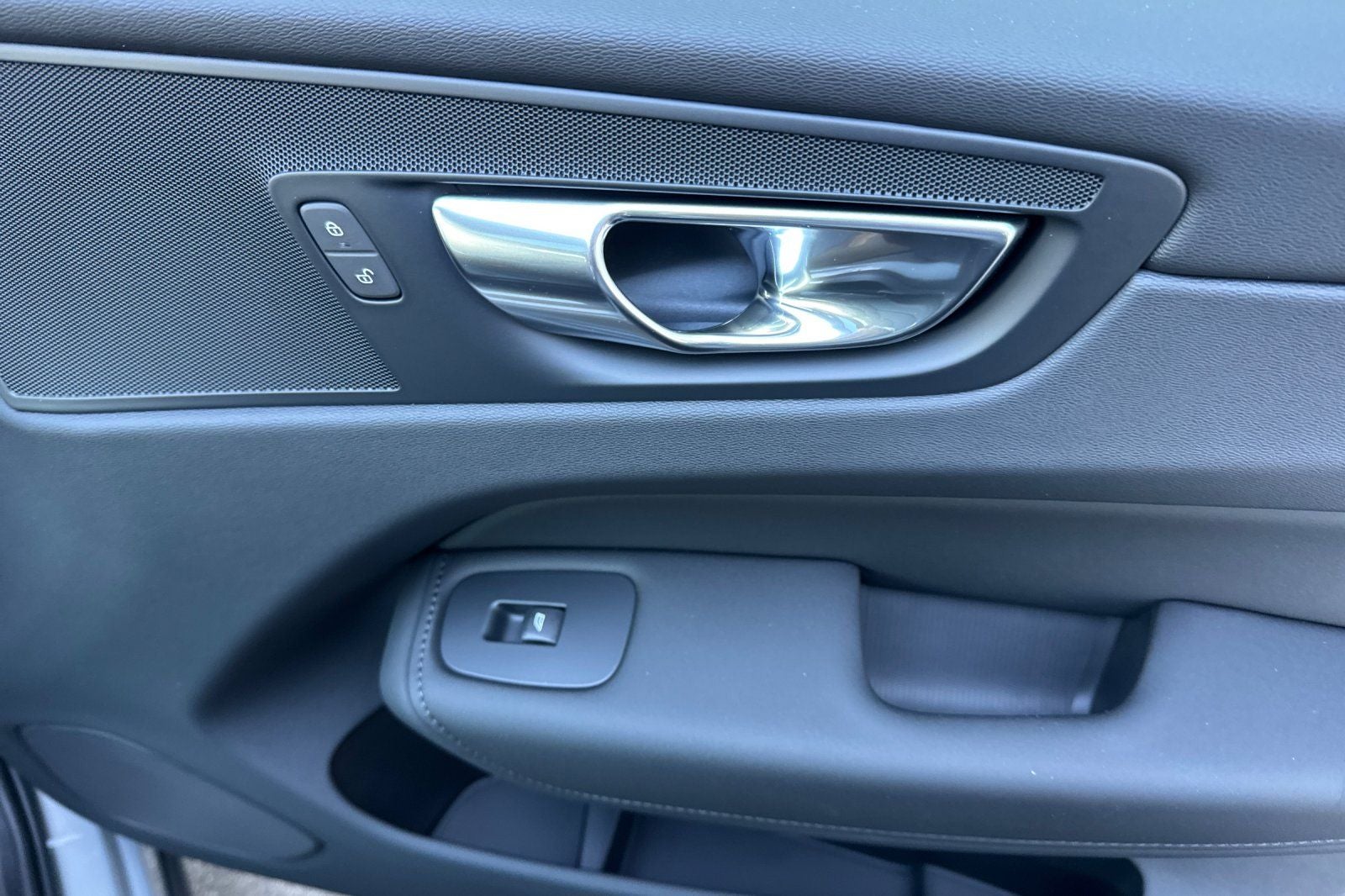 2026 Volvo XC60 Plug-In Hybrid T8 Plus