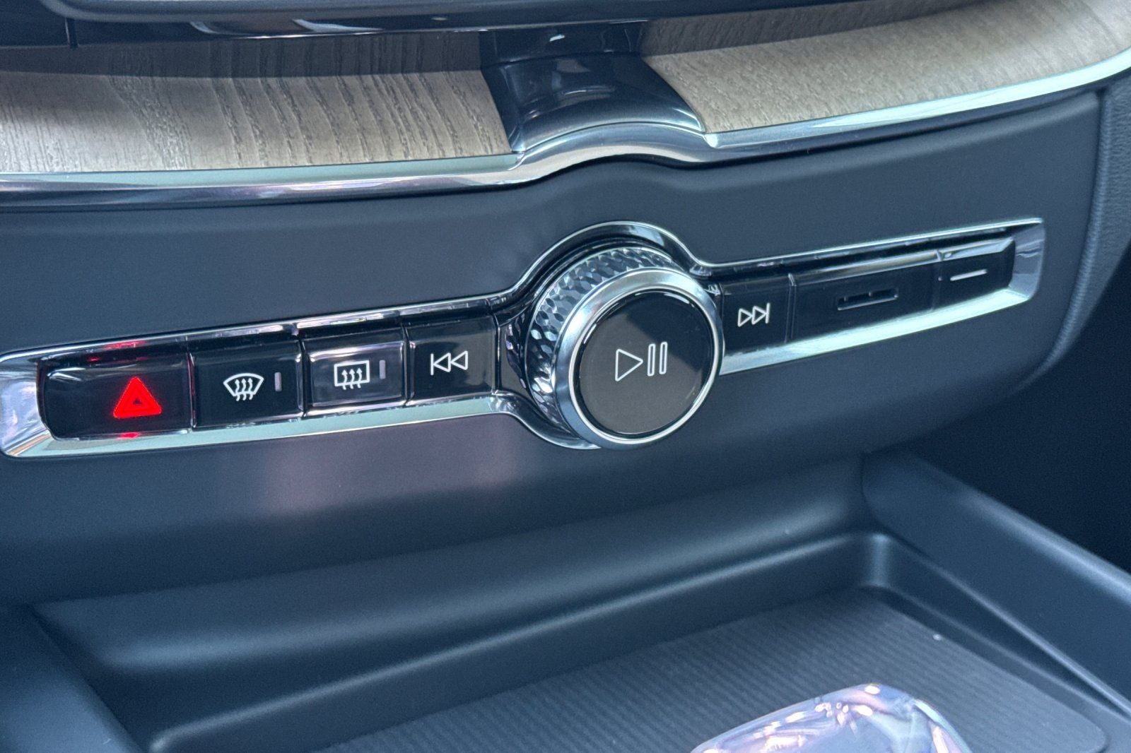 2026 Volvo XC60 Plug-In Hybrid T8 Plus