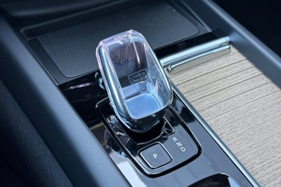 2026 Volvo XC60 Plug-In Hybrid T8 Plus