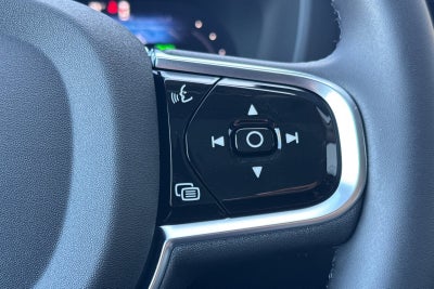2026 Volvo XC60 Plug-In Hybrid T8 Plus