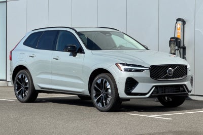 2026 Volvo XC60 Plug-In Hybrid T8 Plus