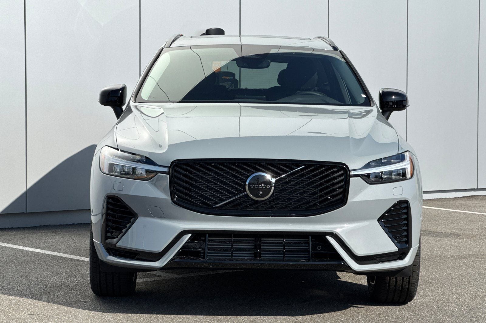 2026 Volvo XC60 Plug-In Hybrid T8 Plus
