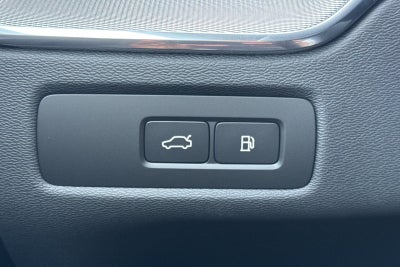 2026 Volvo XC60 Plug-In Hybrid T8 Ultra Black Edition