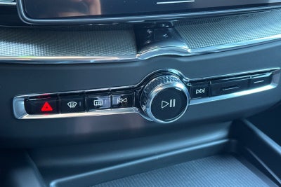 2026 Volvo XC60 Plug-In Hybrid T8 Ultra Black Edition