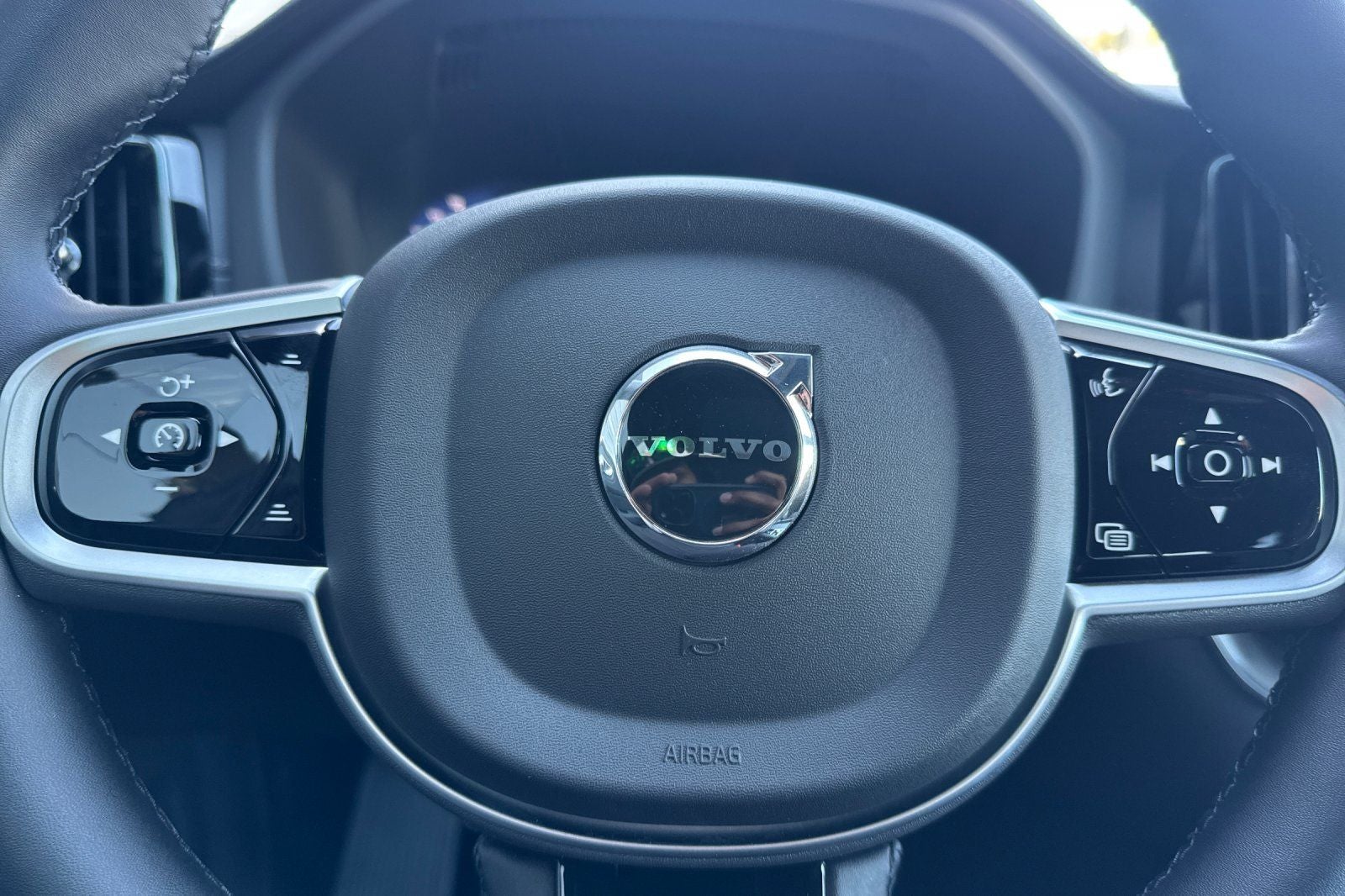 2026 Volvo XC60 Plug-In Hybrid T8 Ultra Black Edition